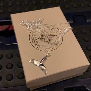 Whale tale necklace 18 inch chain